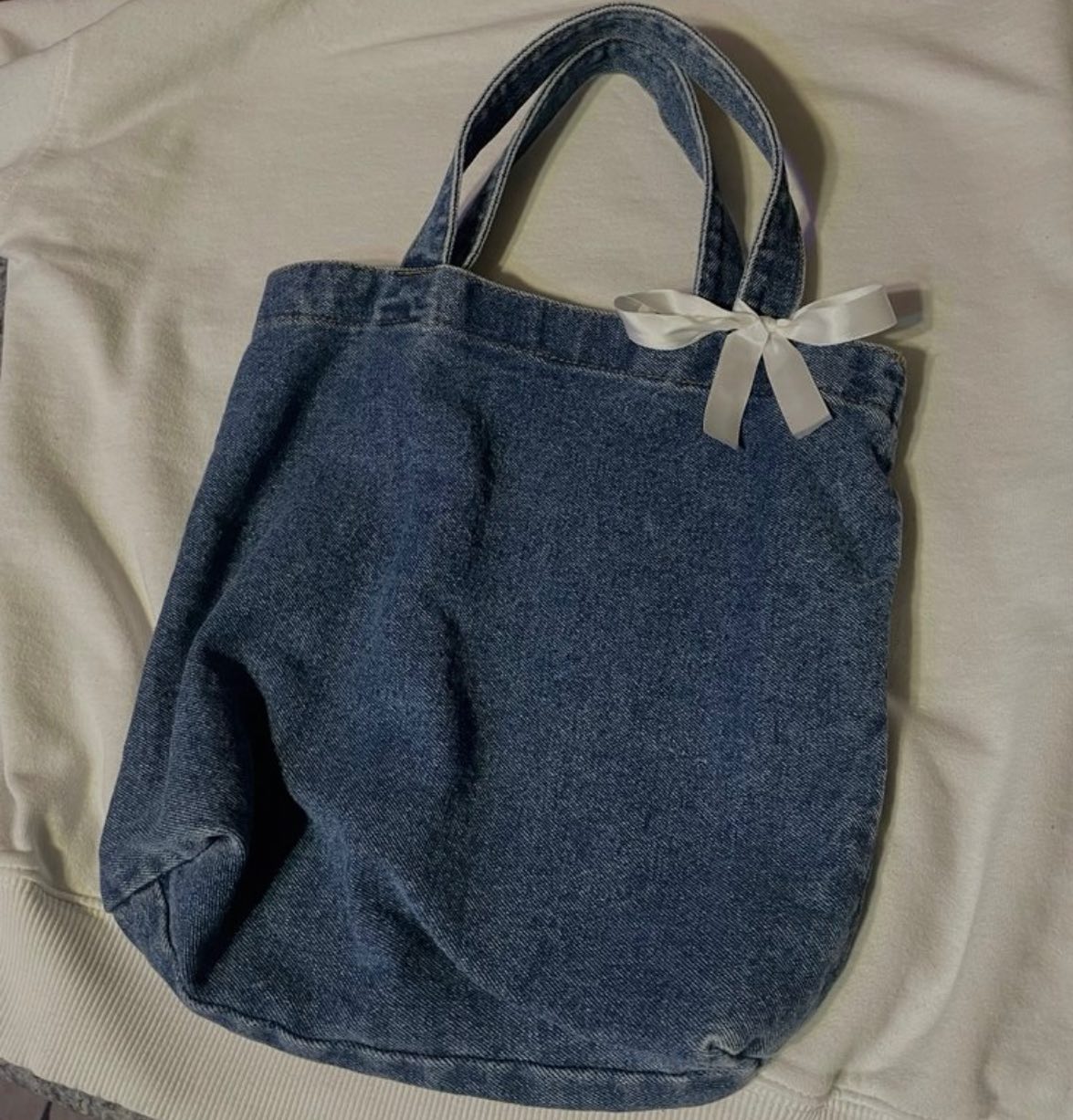 Featured Tote